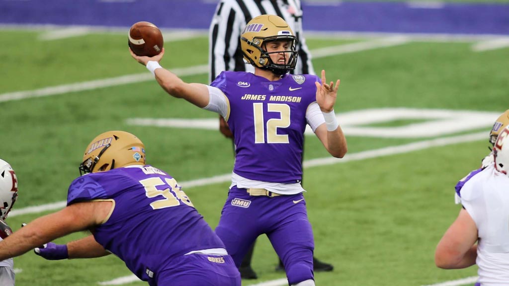 Cole Johnson Scouting Report Draft Dive 2022 NFL Draft QB Sleeper